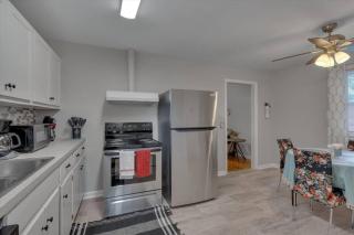 2 Cozy Bedrooms Bright Room Spacious - 3