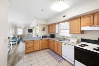 70 Steps to Sand • Dewey Beach • Family Holiday - 1