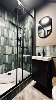 Modern 3BR Smart Home - 2