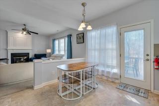 Cozy 4 Bedrooms Pool Playground - 1