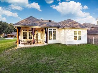 Brand New Centrally Located In Lafayette - 8