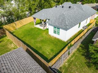 Brand New Centrally Located In Lafayette - 7