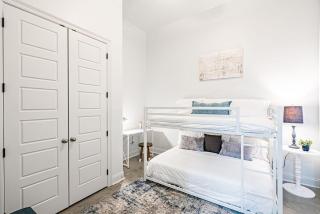 Brand New Centrally Located In Lafayette - 4