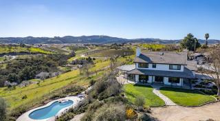 Mira Vista Manor - 8