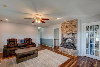 Hilltop Hideaway - 1