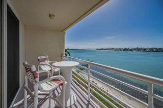 Club Bahia Gorgeous View of Boca Ciega Bay - 8