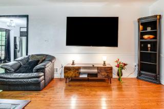 6 Mi to Marietta Square Family Retreat with Yard! - 5