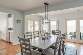 Hot Tub and Private Beach Waterfront Urbanna Escape - 6