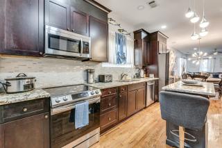 Chic Atlanta Home Close to Downtown and Stadiums - 0