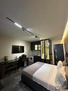 La Mirage Suites & Apartments - 2