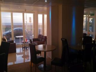 The Royal Windsor Hotel - 1