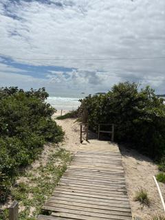 Pé na areia - Apartamento frente Praia dos Ingleses Norte - 4