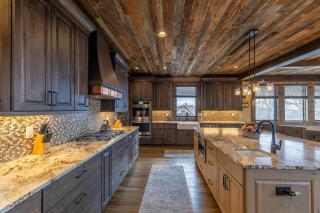 5 Cubs Lodge at Eagles Nest - 2