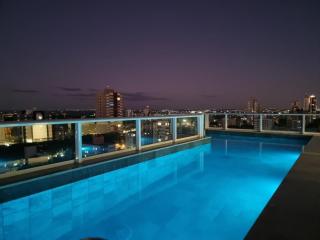 Aptos 1 ou 2 quartos no Centro com Piscina e Academia - 1