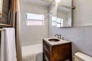 One mile to beautiful sandy beach - 5