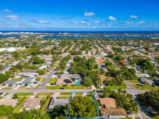 One mile to beautiful sandy beach - 2