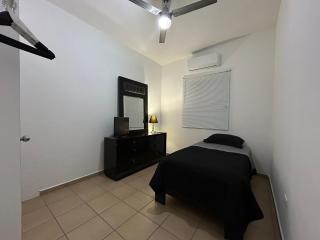 Casa en Apodaca de 3 niveles - 4