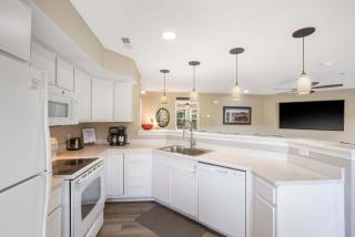 Edgewater Escape - Stay for 6 - 3