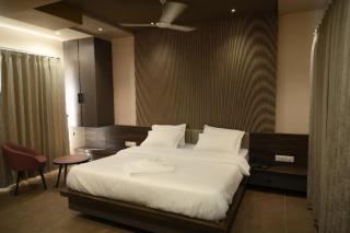 Shettar's Kusum Resort - 7