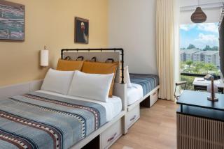 Moxy Fayetteville - 9