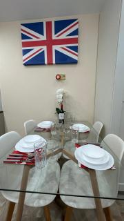 Modern Studio Luxe Heathrow London - New Bedfont - 6