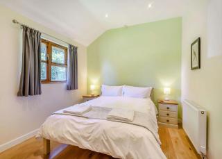 Ford Farm Lodges - 3