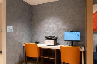 Holiday Inn Express & Suites Murfreesboro West by IHG - 5