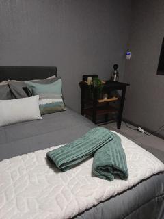 J & M Elegant escape 2 - 4