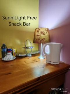 Ottawa University center near train Station & Parliament - 5