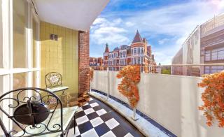 POSH Apartment with TERRACE on Harrods - 6