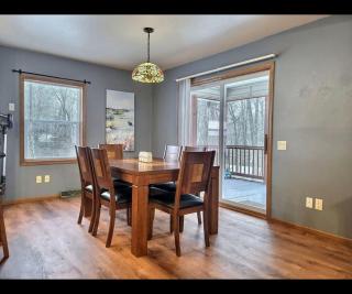 Lake Willow Lakefront House! Northwoods Retreat! - 1