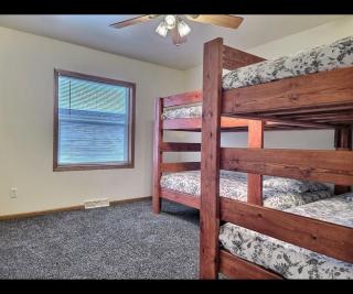 Lake Willow Lakefront House! Northwoods Retreat! - 4