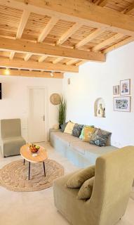 Athina's Cozy Guest House - 5