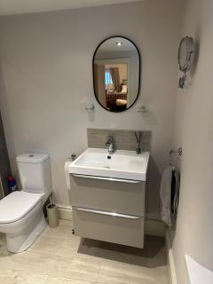 The Oldest House Located in the heart of Matlock - 1