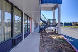 Capital O Travelers Inn Lawton Fort Sill - 8