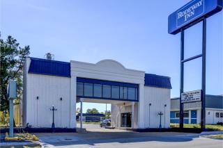 Capital O Travelers Inn Lawton Fort Sill - 9