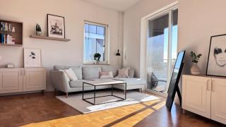 Bright Scandi Designer Flat with Sunny Balcony - 3