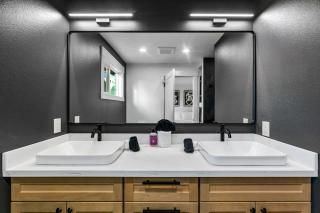 Sunny 3BR Retreat Near Everett Waterfront - 1