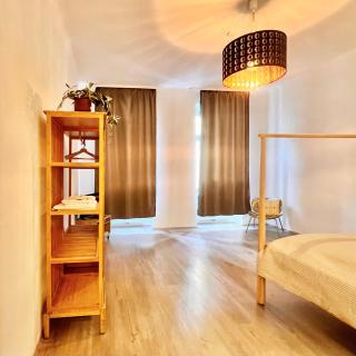 SERVUS HOMES - Metro Stadthalle - AMADEUS - 9