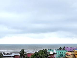 Kuber - Palace Premium # Restaurant- Lift and Free Parking Facilities - Fully Air Conditioning Premium Room - 6