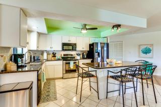 Canal-Front Escape with Dock and Pool in Cape Coral - 4