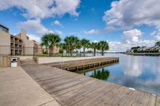 Pool Access and Views Waterfront Lake Conroe Escape - 7