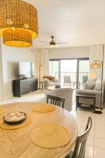Palms 514- 5th floor 2 bedroom DIRECT beachfront condo - 4