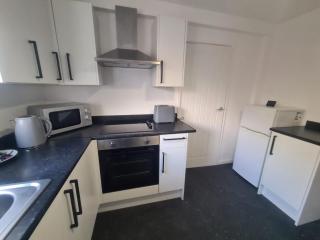 3 bed comfy home - 2