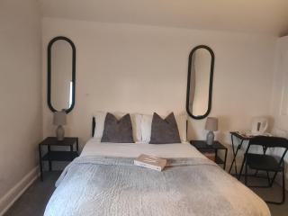 Contractor rooms - 3