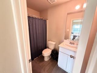 Modern Home with Spacious Yard in Houston - 3