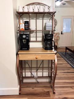 Creekside Cottage, Private, Peaceful, Cozy Escape - 3