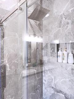 Newly Remodeled Pool Villa 3BD3BA by Summerlin - 5