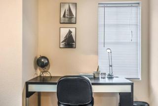 Serene Craftsman Near Boeing Everett - 6