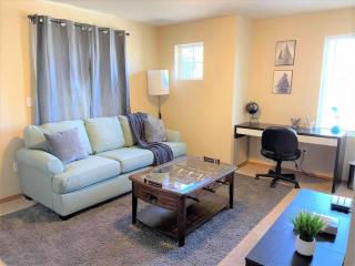 Serene Craftsman Near Boeing Everett - 3